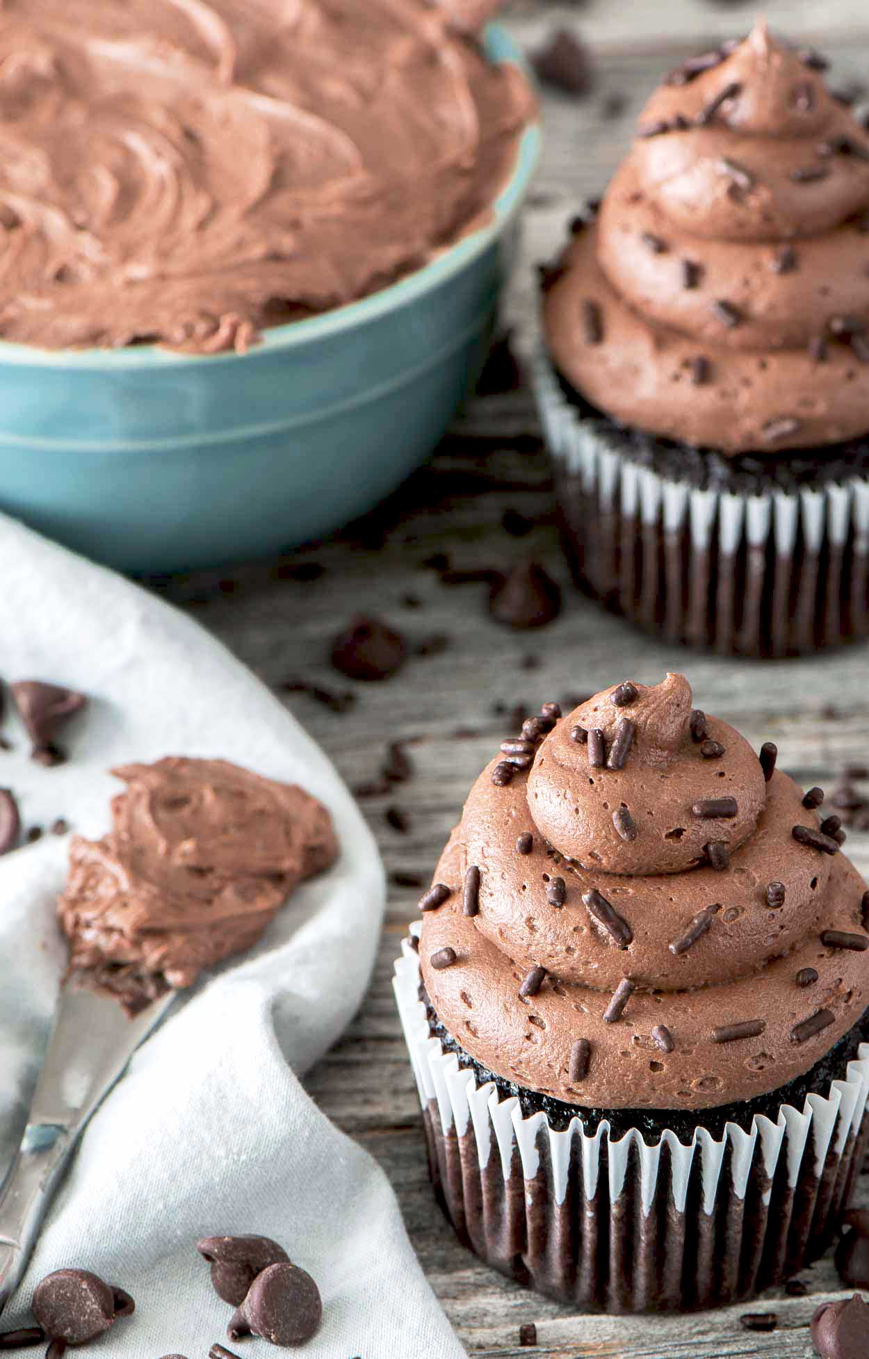 Classic Chocolate cupcakes that have a tender, moist crumb and a smooth and creamy chocolate frosting | Simple Revisions