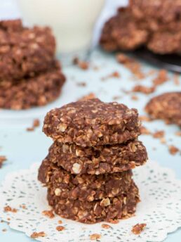 No Bake Cookies with Chocolate and Oats